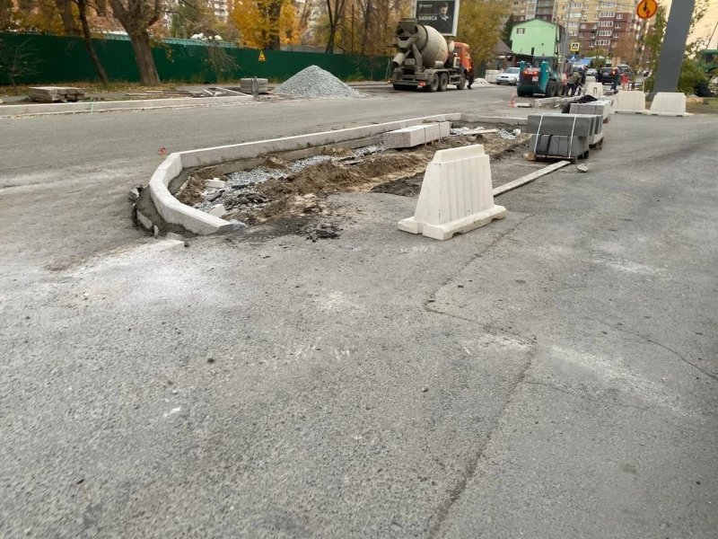 Бетон под бордюры в Тюмени